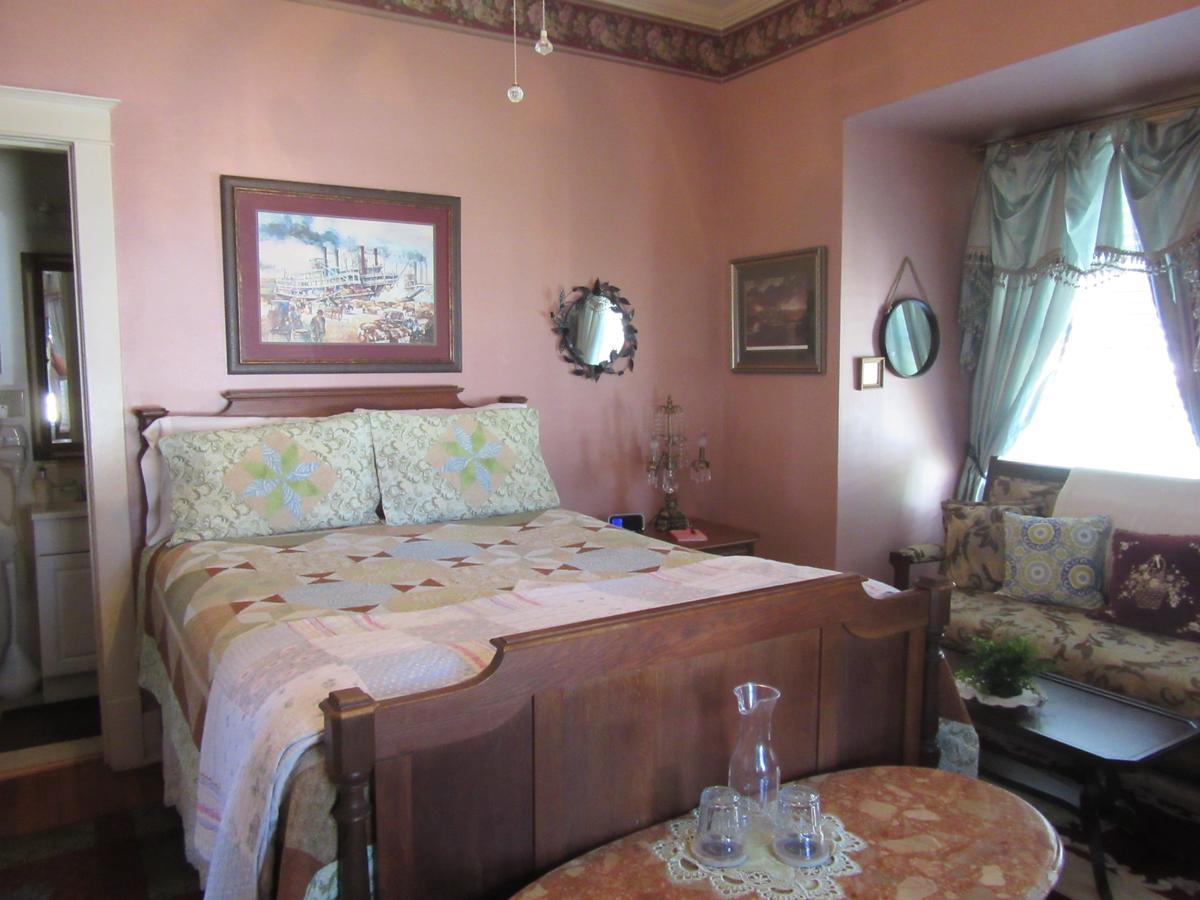 The Carriage House Bed & Breakfast Jefferson Bagian luar foto